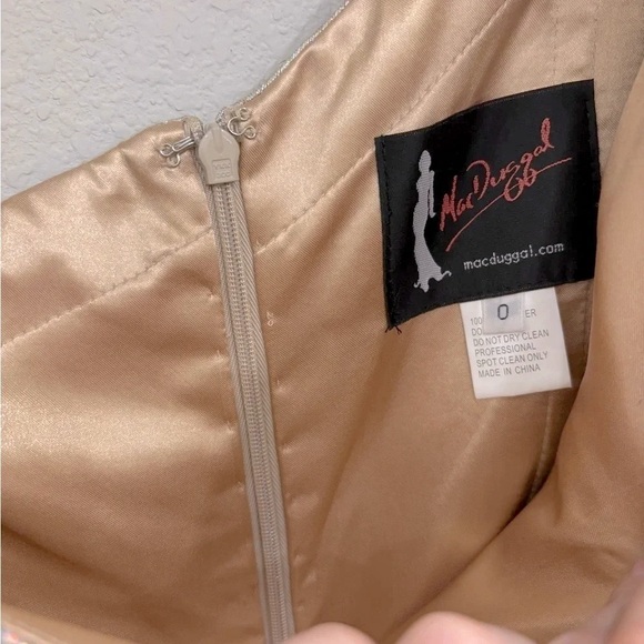 Size 0 Mac‎ Duggal Champagne Gold One Shoulder Metallic Ruffled Gown Prom Dress - Picture 8 of 11